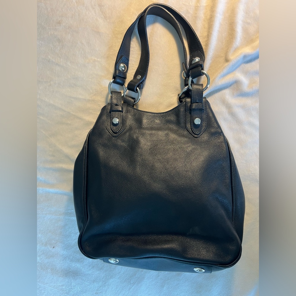 Chic Black Leather Shoulder Bag